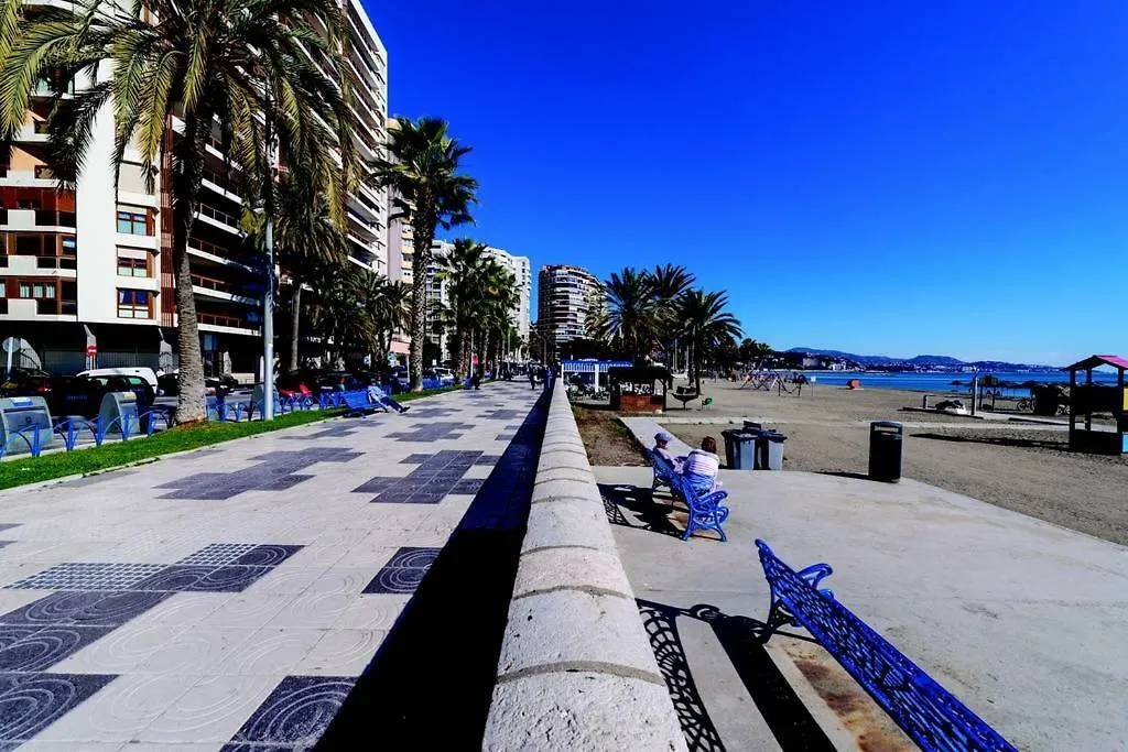 Malaga Beach Apartment Spagna